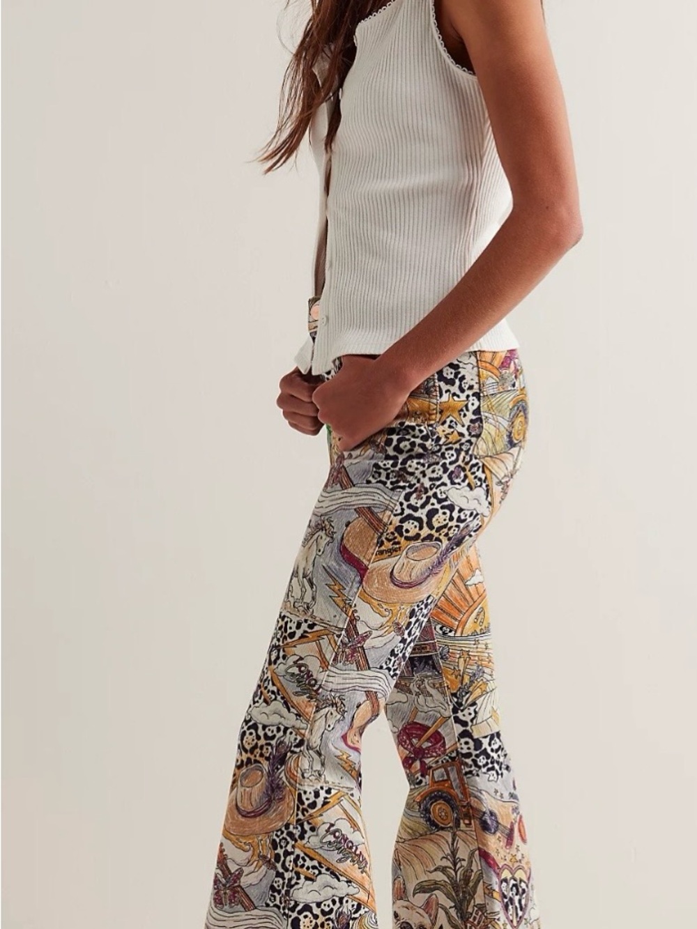 Wrangler x Lainey Wilson Multi-Print Flare Jeans - Picture 4 of 11